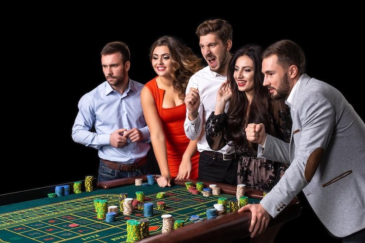 Screenshot of the Mystic Fortune slot game theme and gameplay